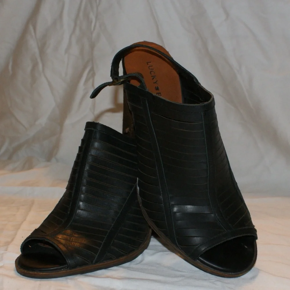 Lucky Brand leather peep toe sling back size 10 or size 40 euro - Picture 6 of 8